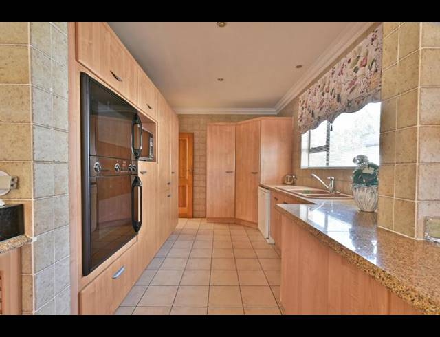 3 BEDROOM HOUSE FOR SALE IN BASSONIA